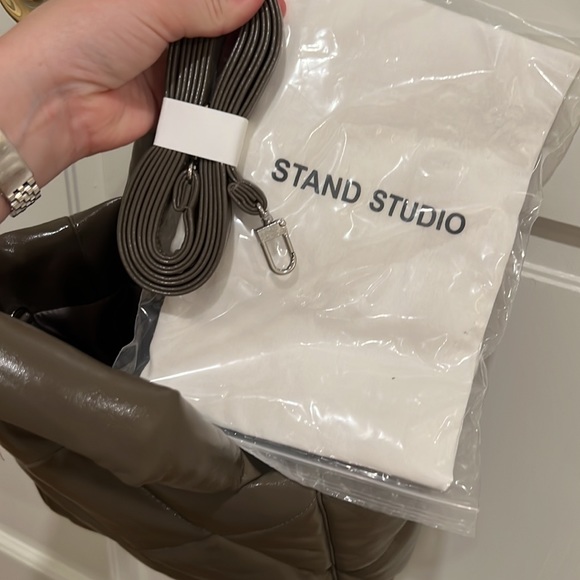 NWT STAND STUDIO Quilted Tote Bag - Picture 3 of 7